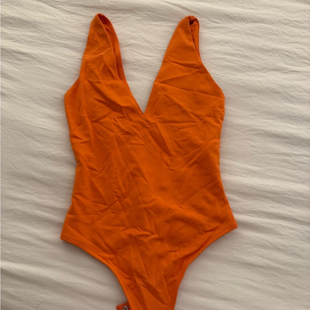 Aritzia bodysuit